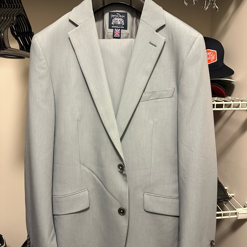 Gray Sport Coat with Notched Lapel and Modern Fit